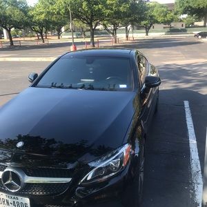 Meet your Posher, Derrick